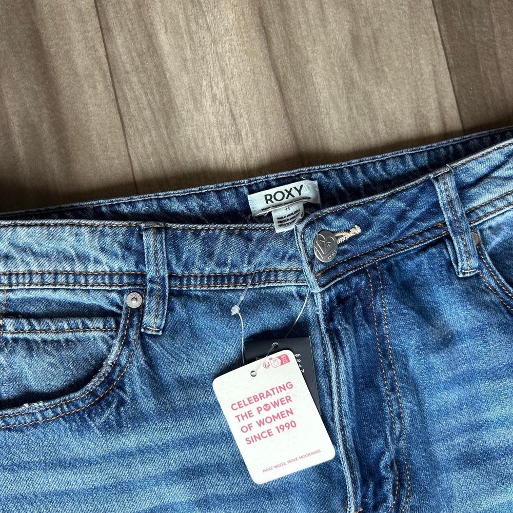 ROXY Baggy Wide Leg Blue Jeans Brand new with tags size 30/30 - Picture 4 of 8